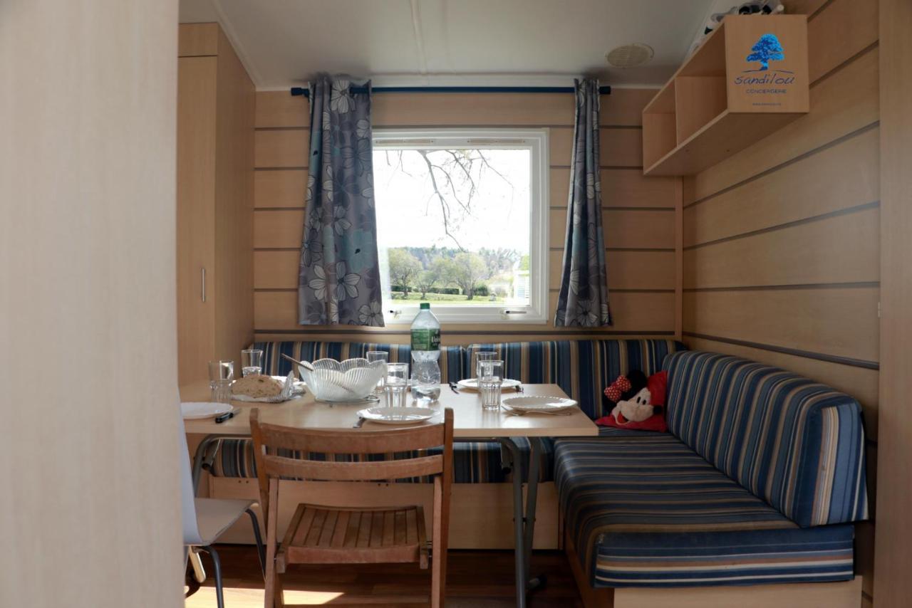 Mobilhome Paradis Bikini Sigean Buitenkant foto